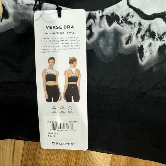 NWT alo verse sports bra - Picture 2 of 3